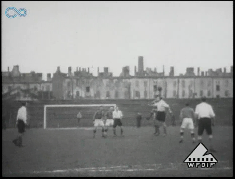 Plik:1945-legia-polonia-anglia4.png